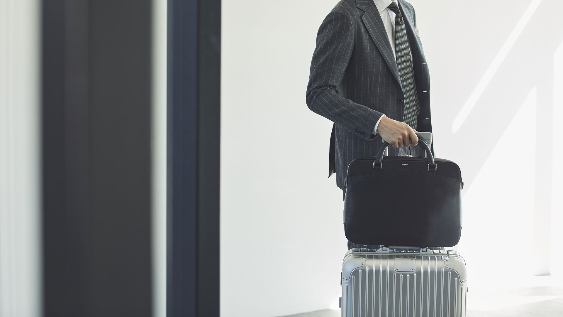 ビジネスマン 持ち物