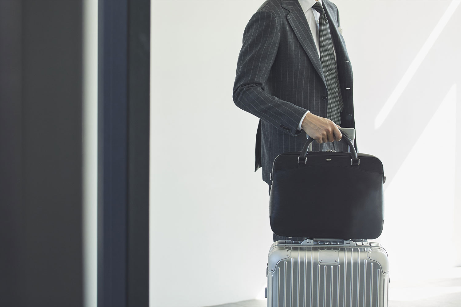 ビジネスマン 持ち物